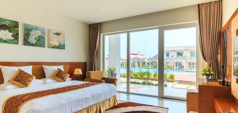 Gold Coast Hotel Resort & Spa