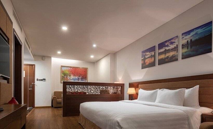 Gold Coast Hotel Resort & Spa