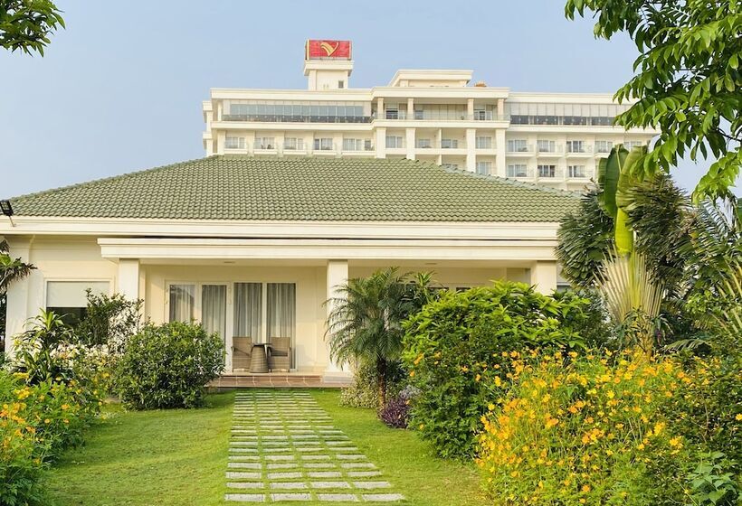 Gold Coast Hotel Resort & Spa