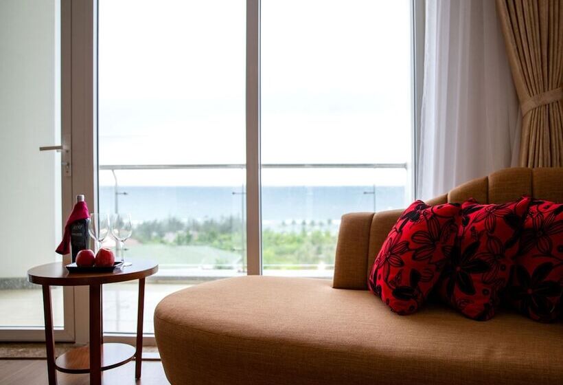 Gold Coast Hotel Resort & Spa