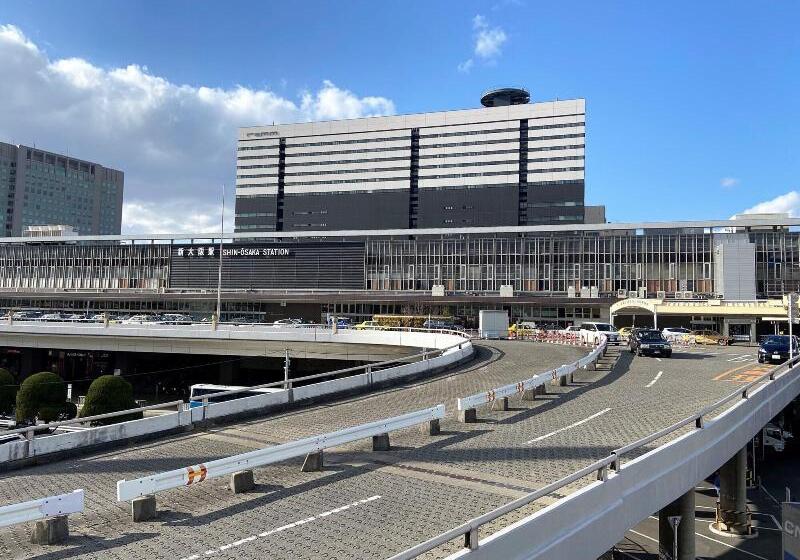 Apa Hotel Shin Osaka Ekimae