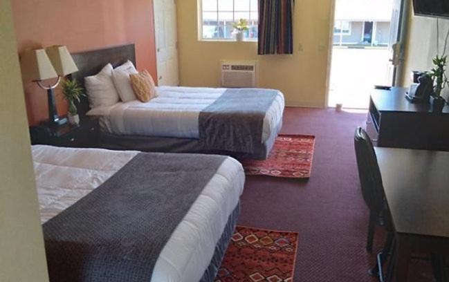 فندق Ayas Blossoms Inn