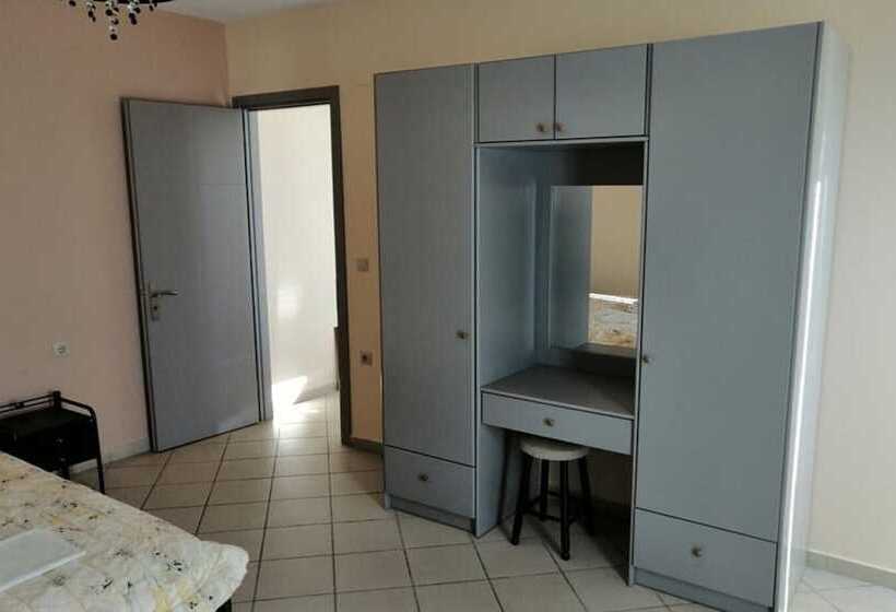 호텔 Eugenia Studios