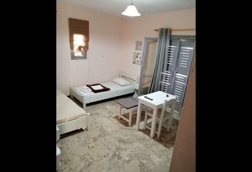 호텔 Eugenia Studios