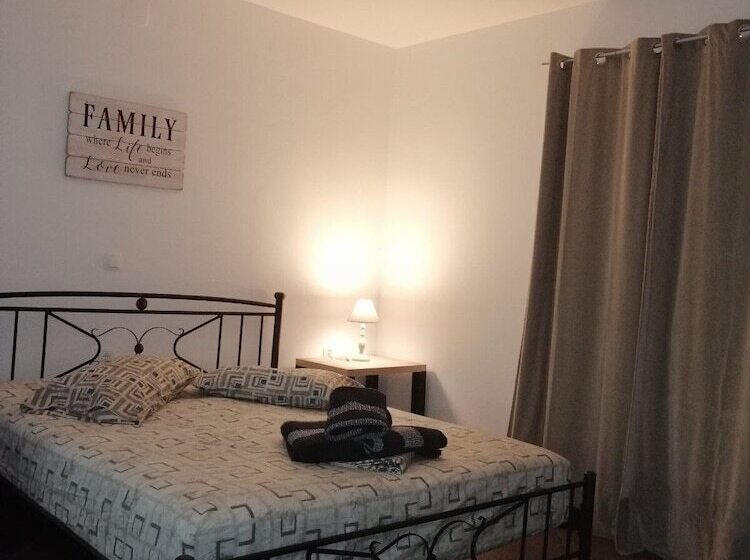 호텔 Eugenia Studios