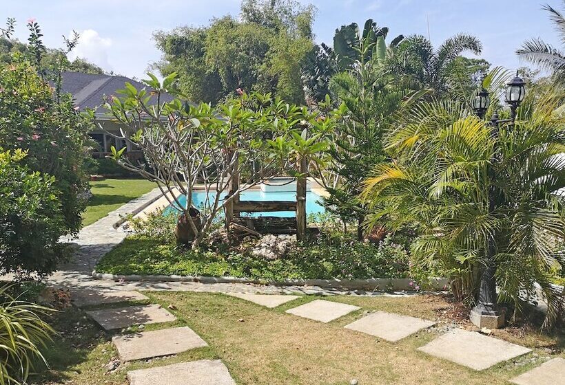 هتل Garden Bungalows Resort