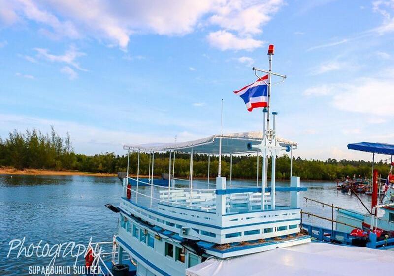 בית מלון כפרי Haadson Resort