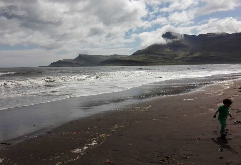 هتل Hótel Stadarborg