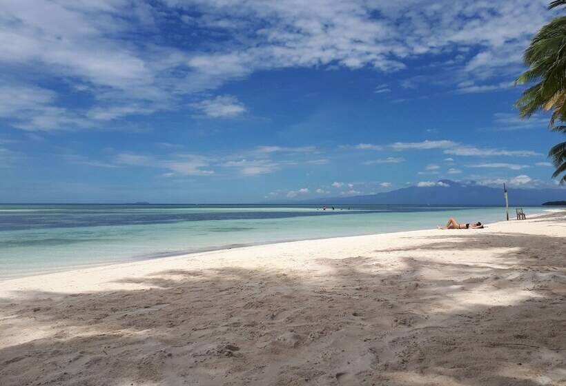 هتل Jj S Backpackers Village