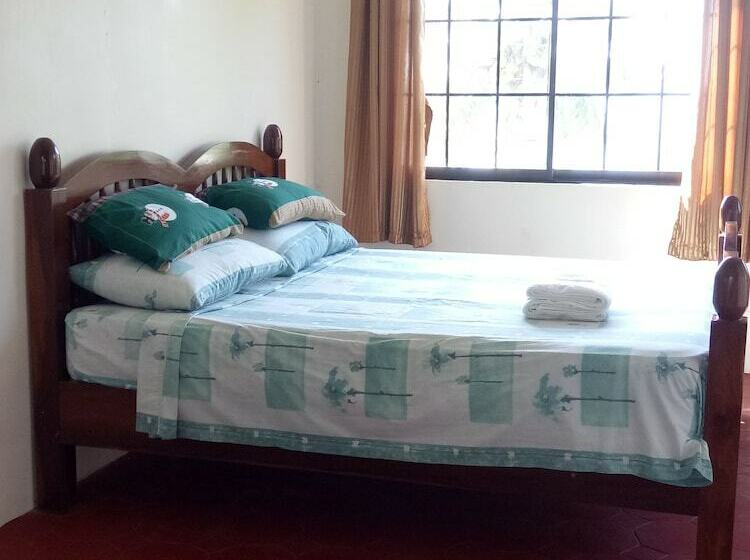 בית מלון כפרי Kiwi's Hidden Resort