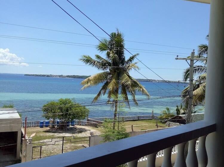 בית מלון כפרי Kiwi's Hidden Resort