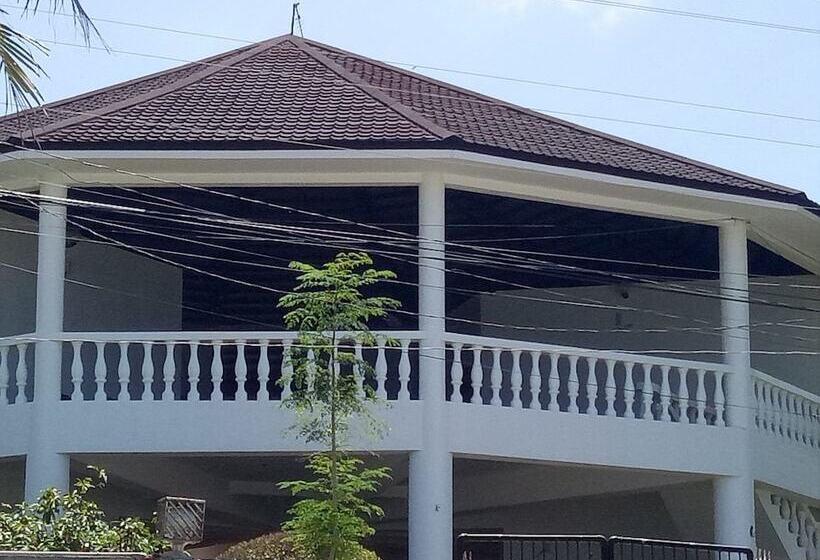 בית מלון כפרי Kiwi's Hidden Resort