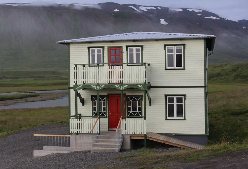 هتل Kolkuós Guesthouse