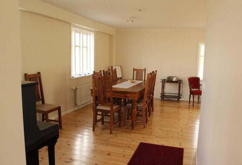 هتل Kolkuós Guesthouse