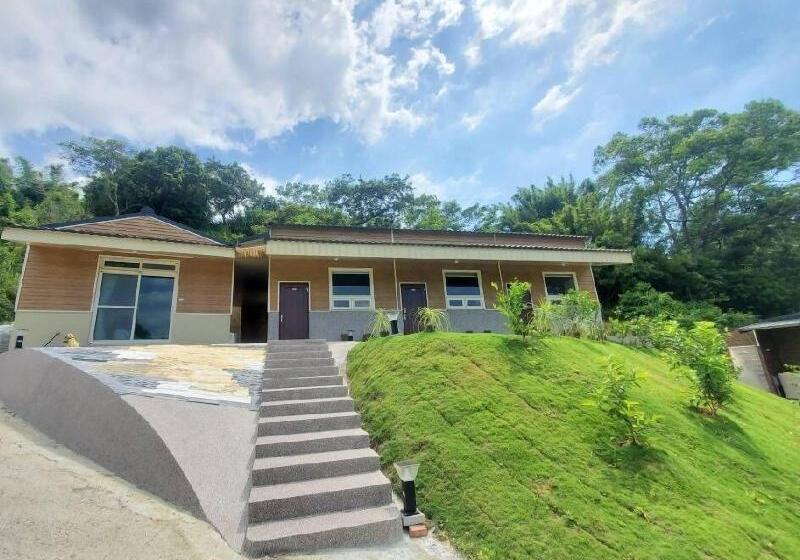 هتل Moonshine B&b