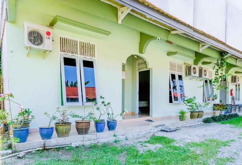 فندق Nabeza House By Oyo Rooms