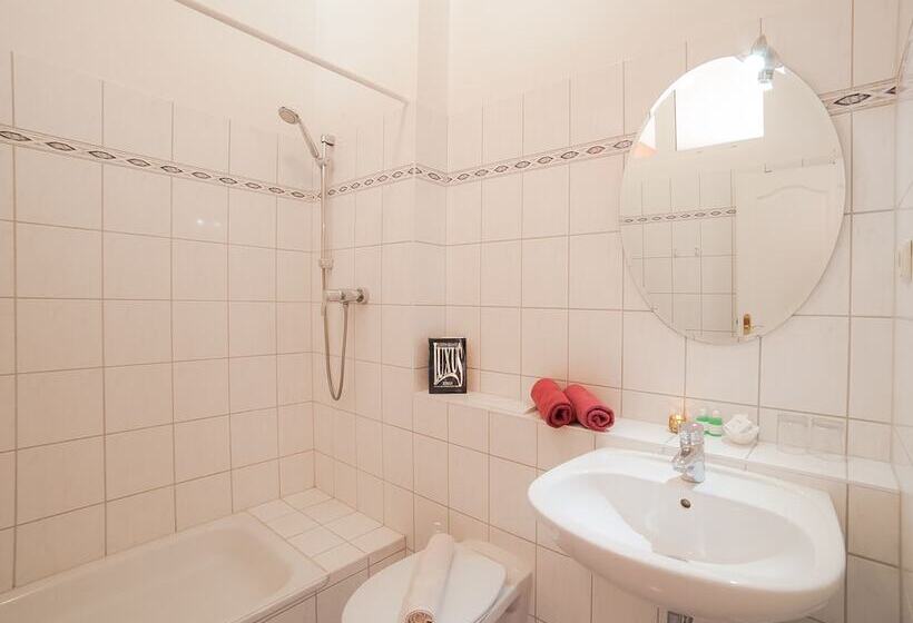 בית מלון כפרי Ostsee Gutshaus