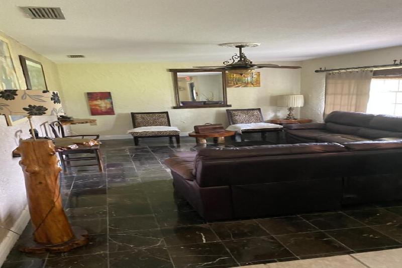 فندق Oyo Family Ranch At Melbourne Fl