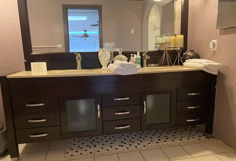 فندق Oyo Family Ranch At Melbourne Fl