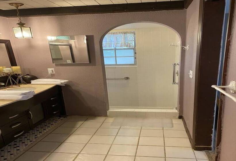 فندق Oyo Family Ranch At Melbourne Fl