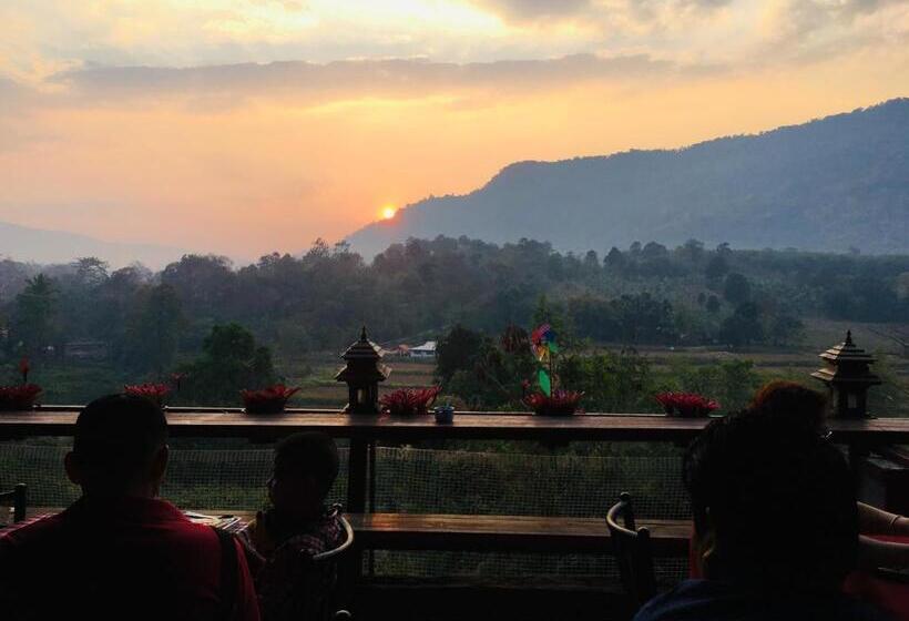 Отель Phurua Bussaba Resort & Spa