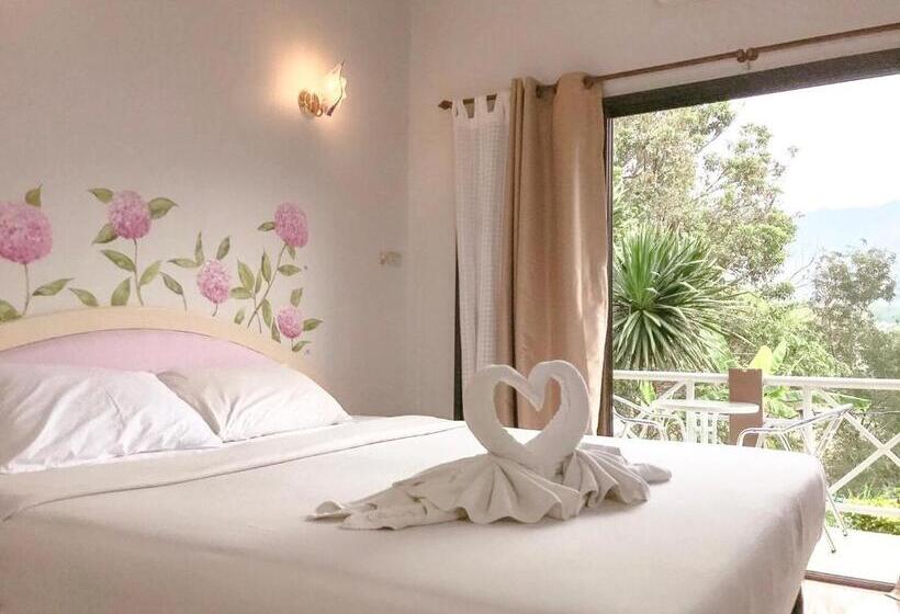 Отель Phurua Bussaba Resort & Spa