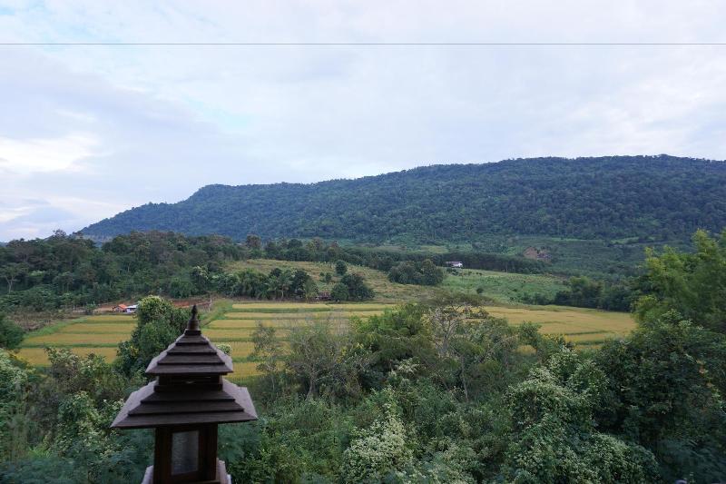 Отель Phurua Bussaba Resort & Spa