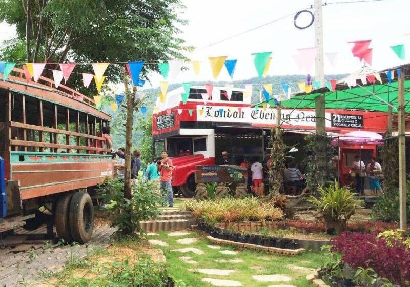 Отель Phurua Bussaba Resort & Spa