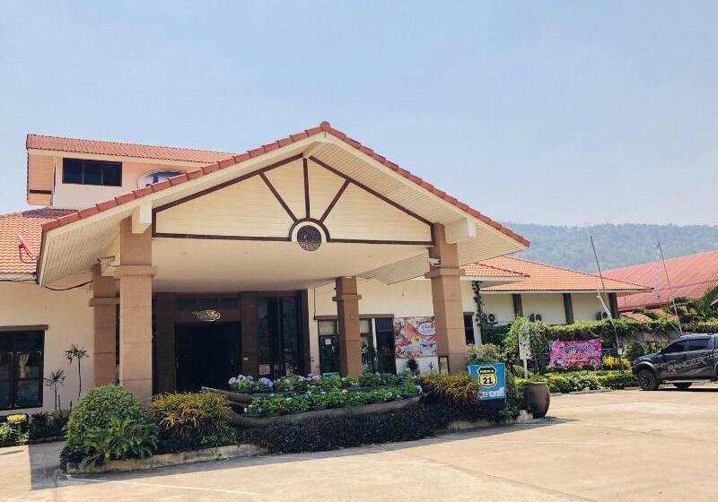 Отель Phurua Bussaba Resort & Spa