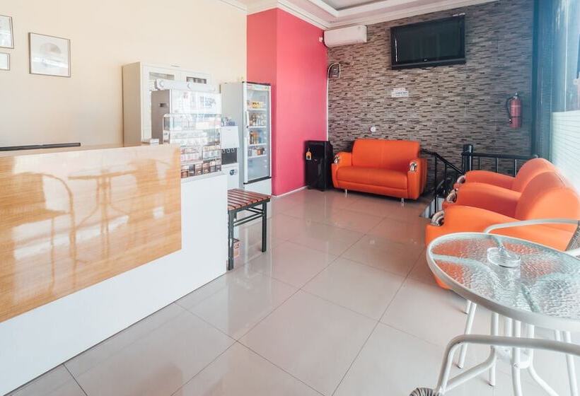 בית מלון כפרי Satria Guest House By Oyo Rooms