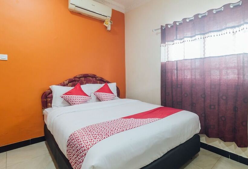 בית מלון כפרי Satria Guest House By Oyo Rooms