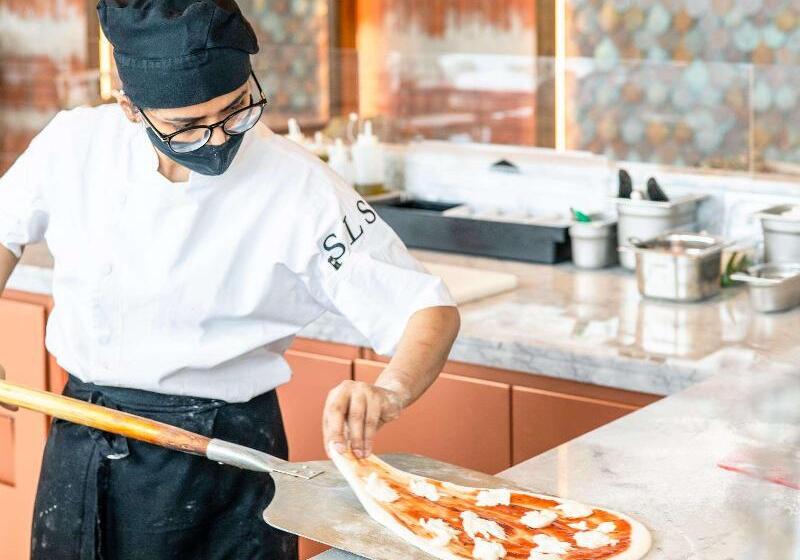 Sls Dubai Hotel & Residences