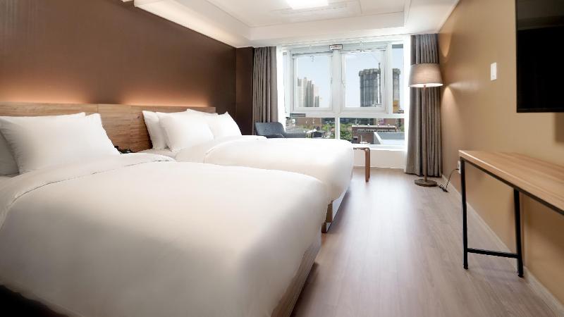 Отель Sokcho Marina Bay