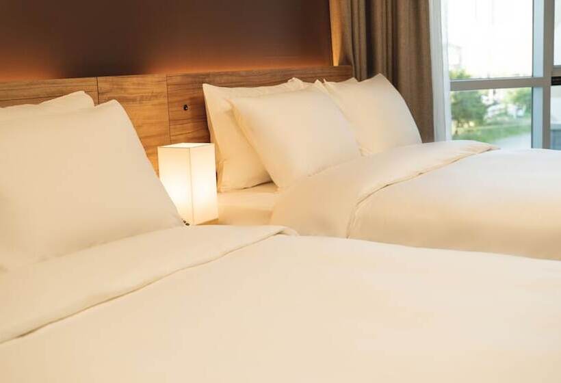 Отель Sokcho Marina Bay