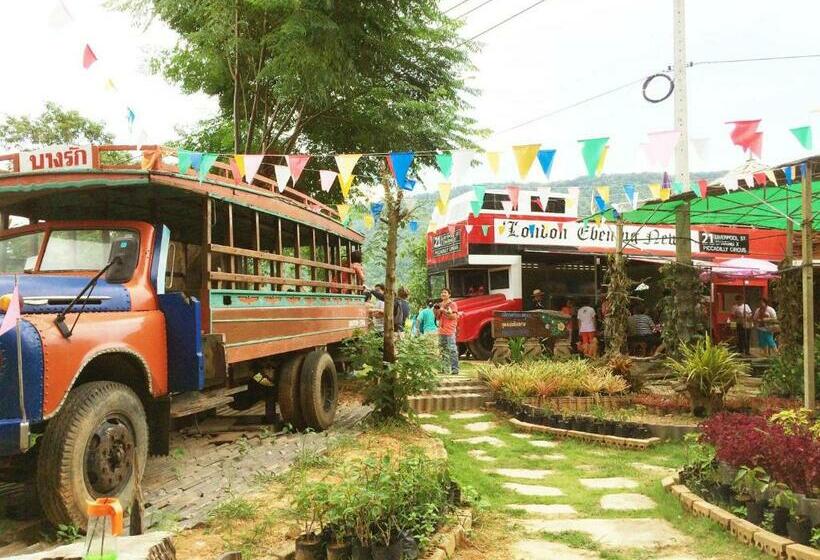 Отель Phurua Bussaba Resort & Spa