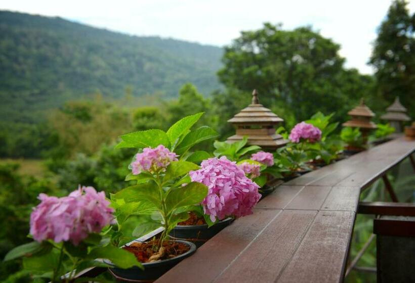 Отель Phurua Bussaba Resort & Spa