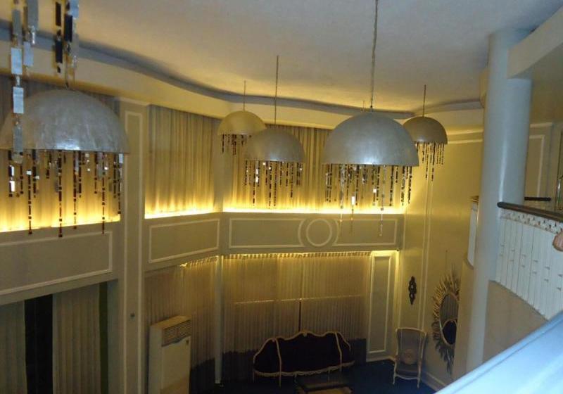 King's Royale Hotel And Resort