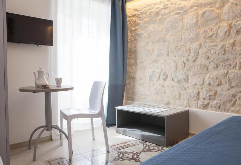 تختخواب و صبحانه Candelieri19