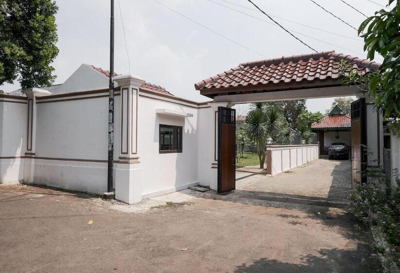 酒店 Koolkost Near Jalan Veteran Raya