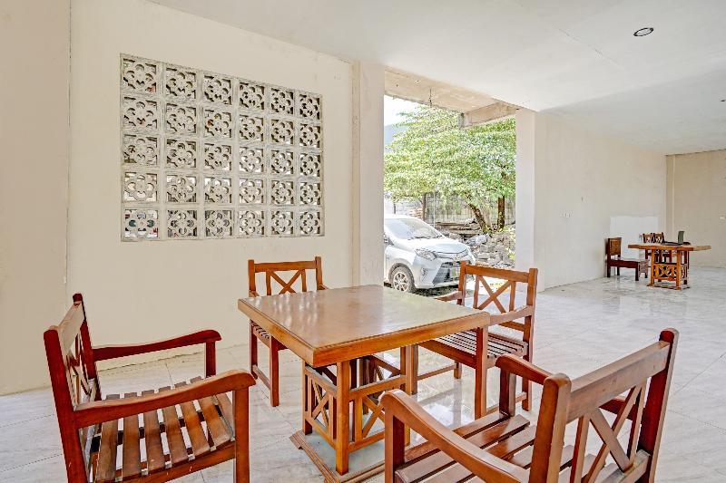 酒店 Oyo 90393 Pondok Nusa Indah Syariah