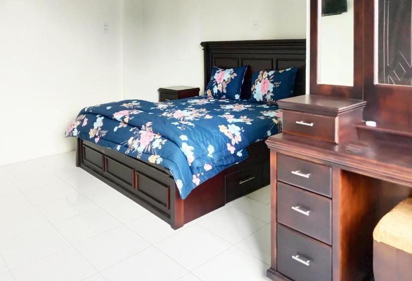 فندق Oyo 90414 Kalangan Kita