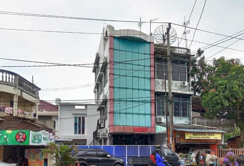 فندق Oyo 90414 Kalangan Kita