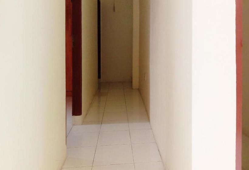 فندق Oyo 90414 Kalangan Kita