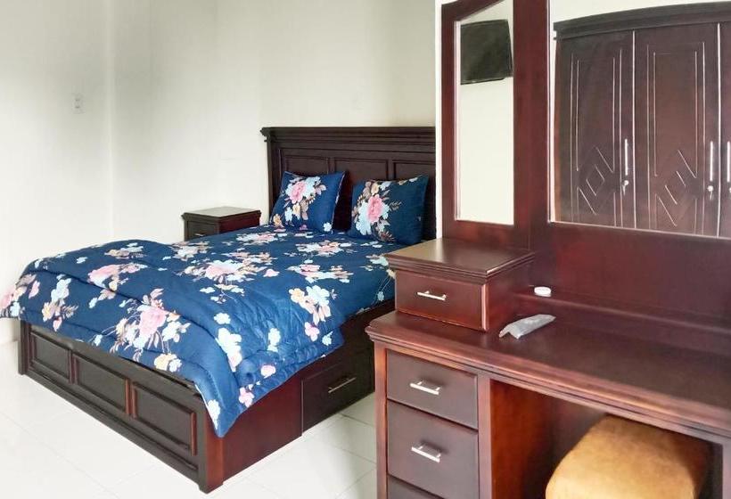 فندق Oyo 90414 Kalangan Kita