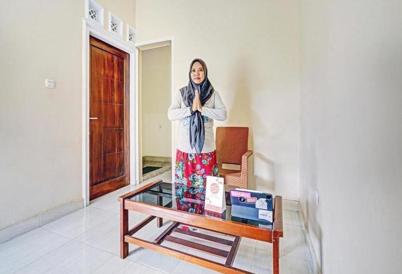 ホテル Oyo 90416 Wisma Wayang Ajen