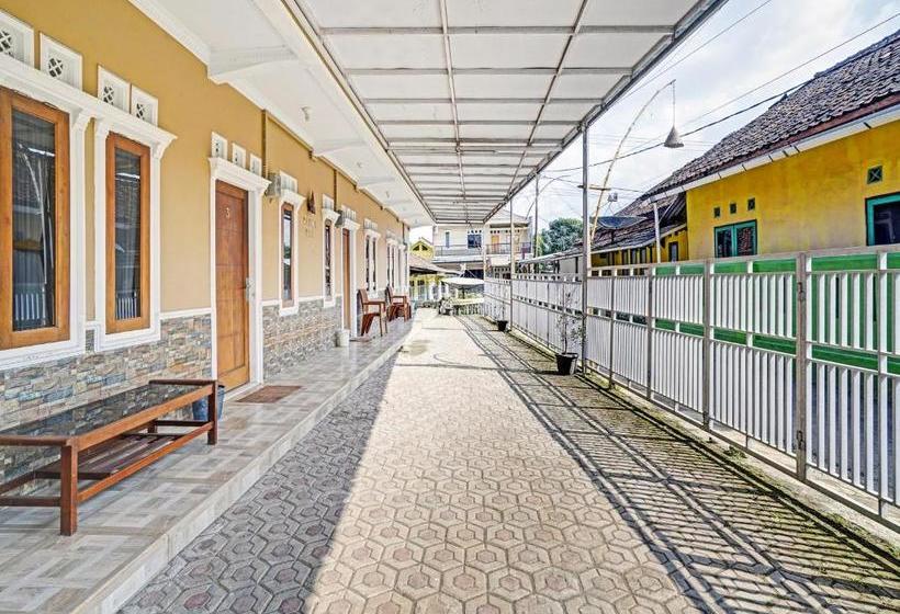 ホテル Oyo 90416 Wisma Wayang Ajen