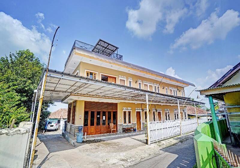 ホテル Oyo 90416 Wisma Wayang Ajen