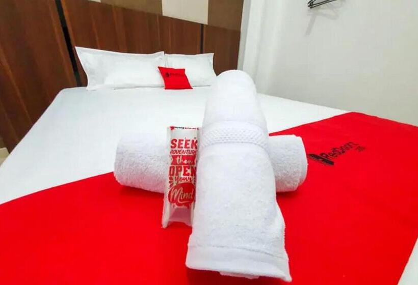 Отель Reddoorz Near Stasiun Purwosari