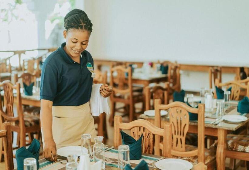 酒店 Sunny Palms Beach Bungalows