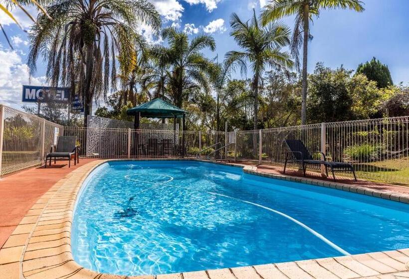 مُتل Benaraby Hilltop Motorinn